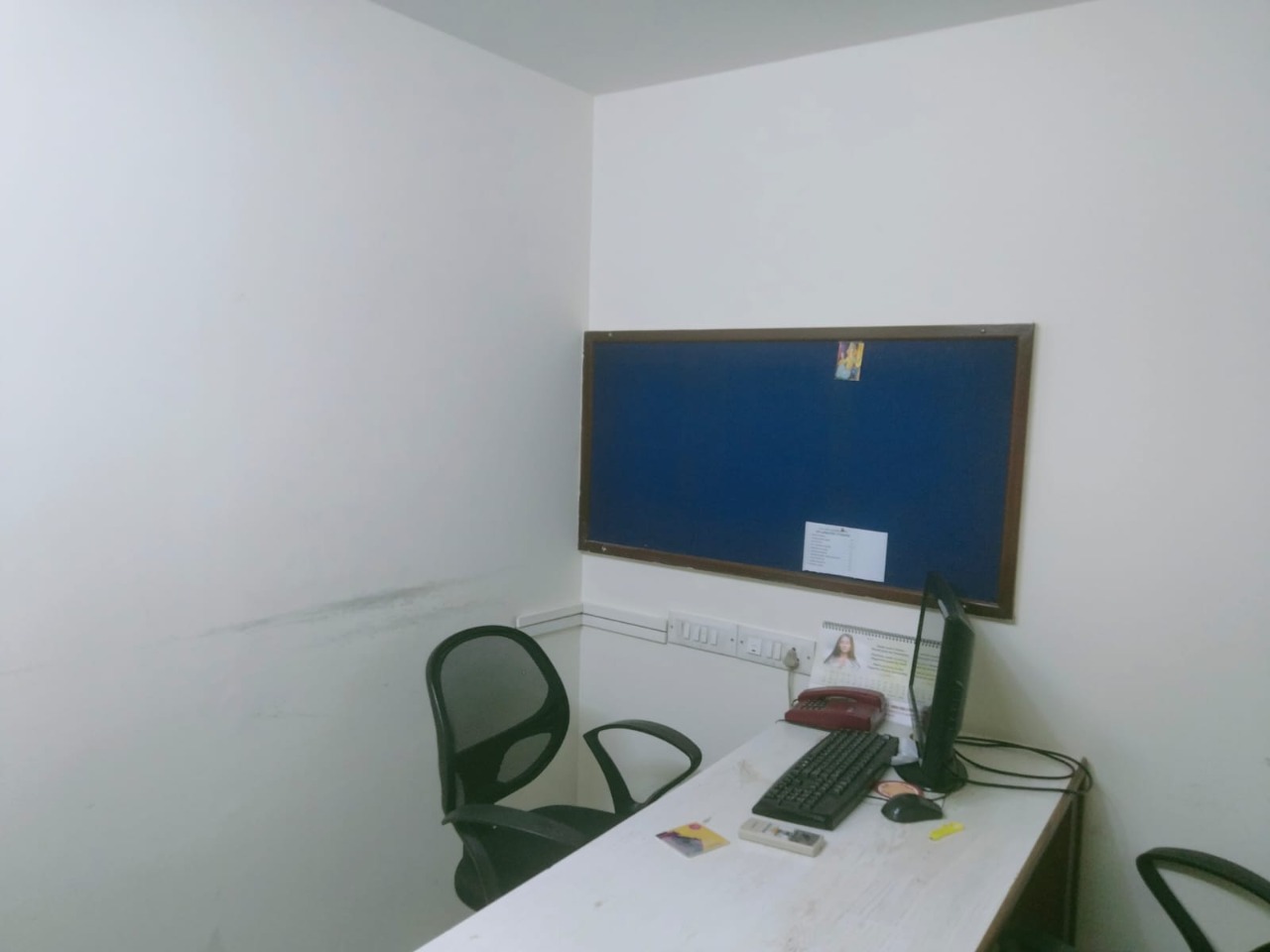 Office for Sale in S V Road Mumbai