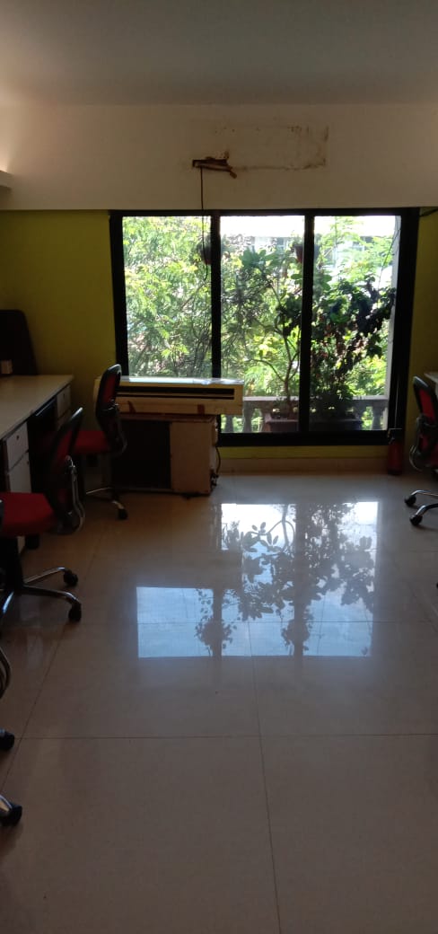 Office for Sale in S V Road Mumbai