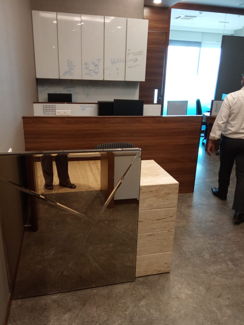 Office for Rent in Senapati Bapat Marg Mumbai