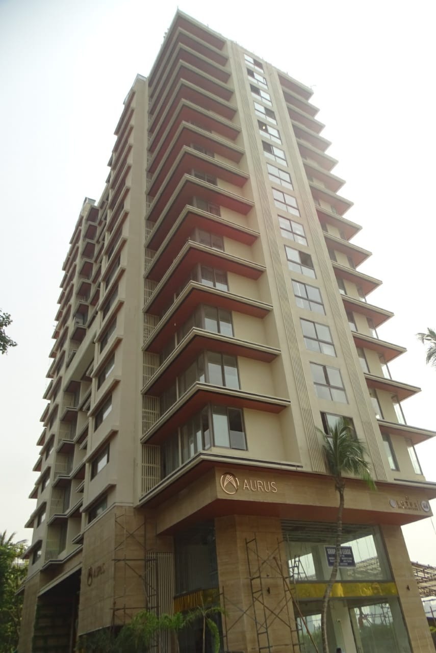 Showroom for Rent in D N Nagar Mumbai
