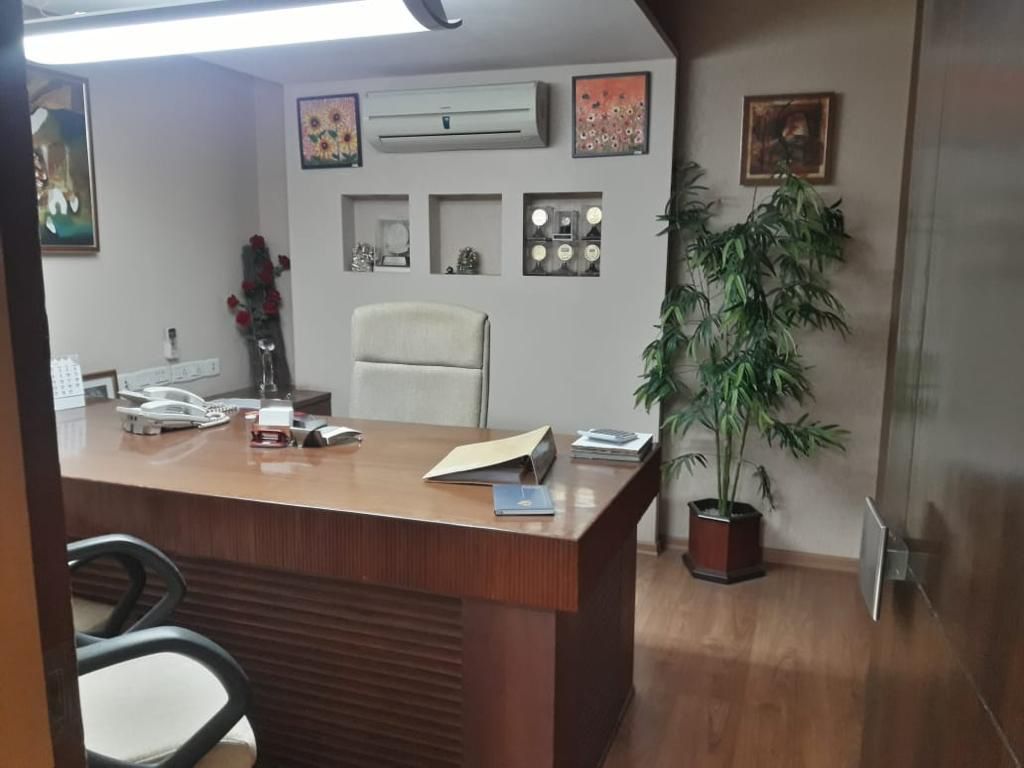 Office for Rent in S B Marg Mumbai