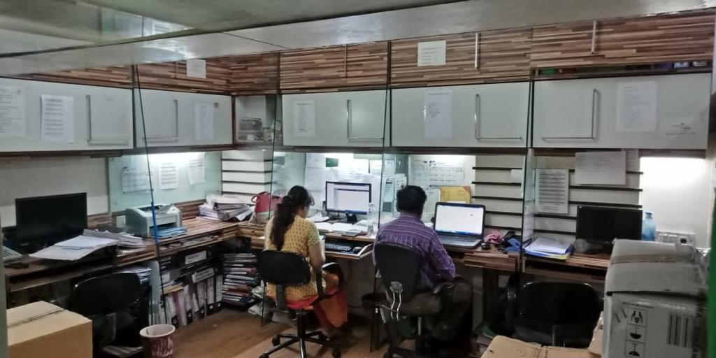 Office for Sale in S V Road Mumbai