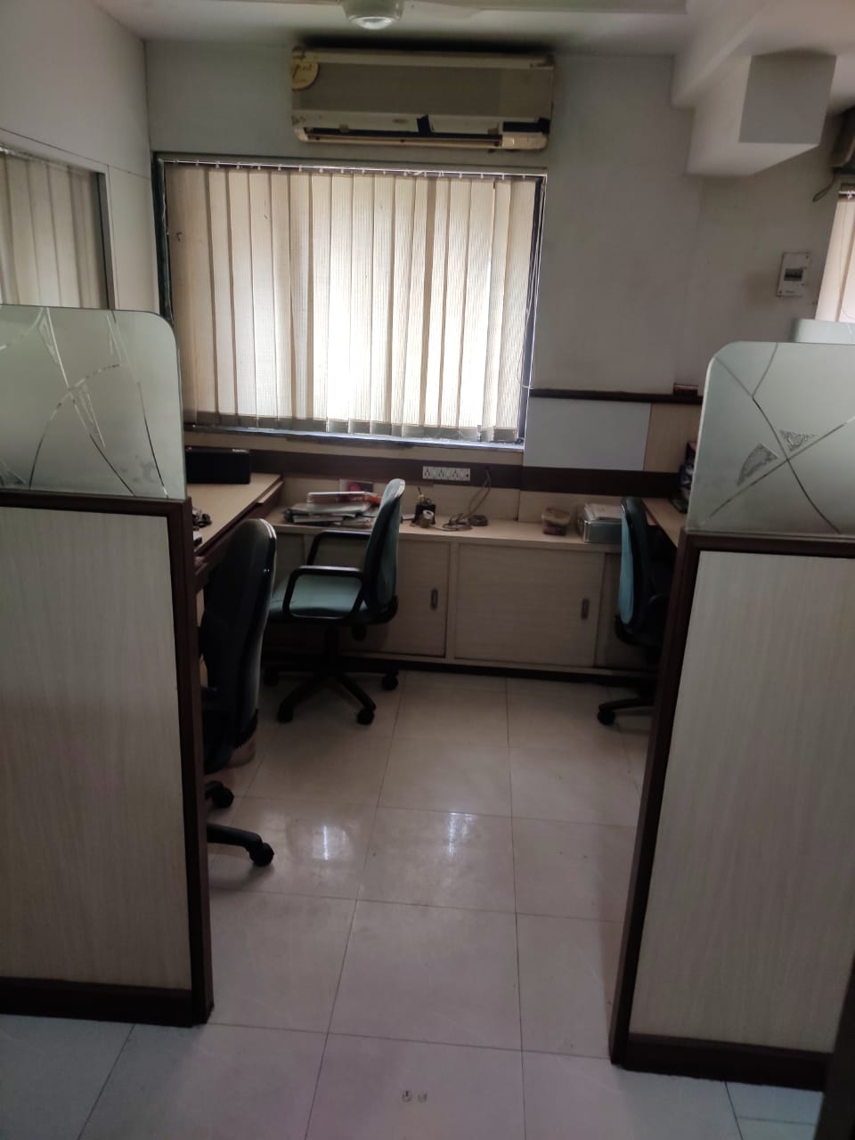 Office for Sale in 4 Road Mumbai
