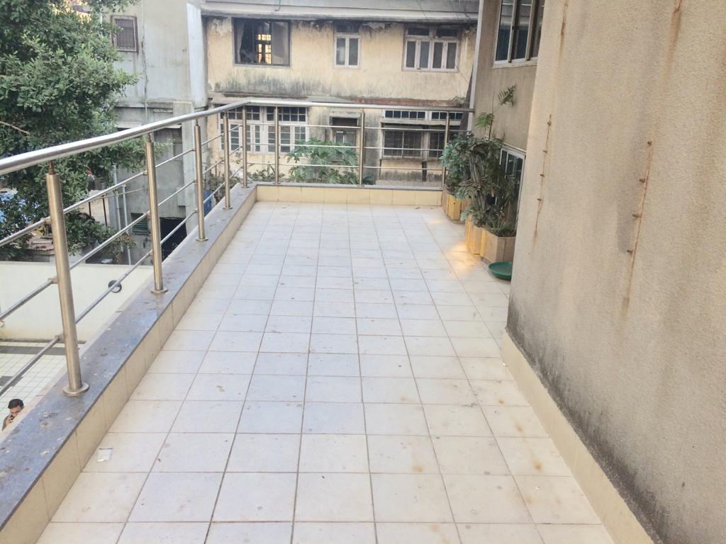 Office for Sale in Khar West Mumbai