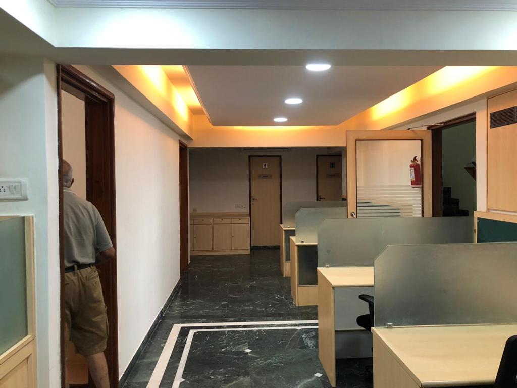 Office for Rent in Off S V Rd Mumbai