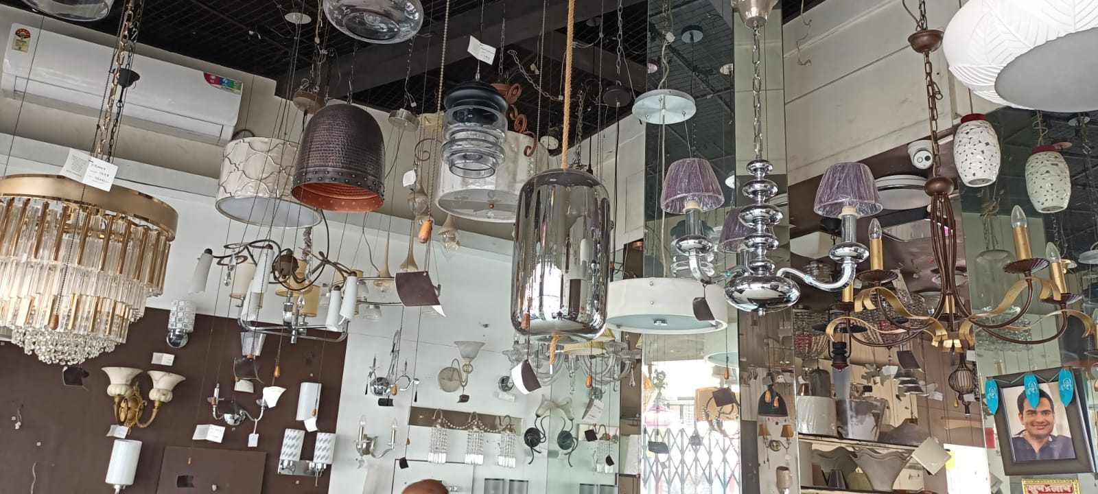 Shop for Rent in Bandra West Mumbai