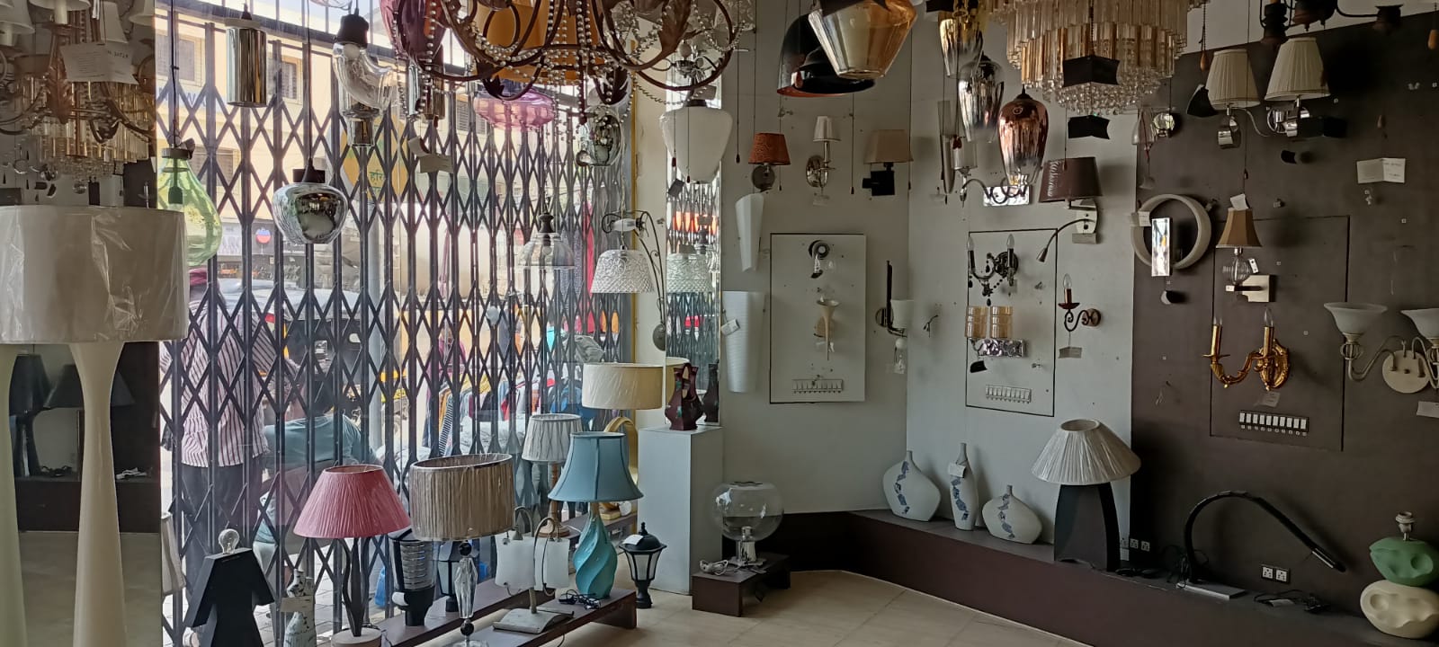 Shop for Rent in Bandra West Mumbai