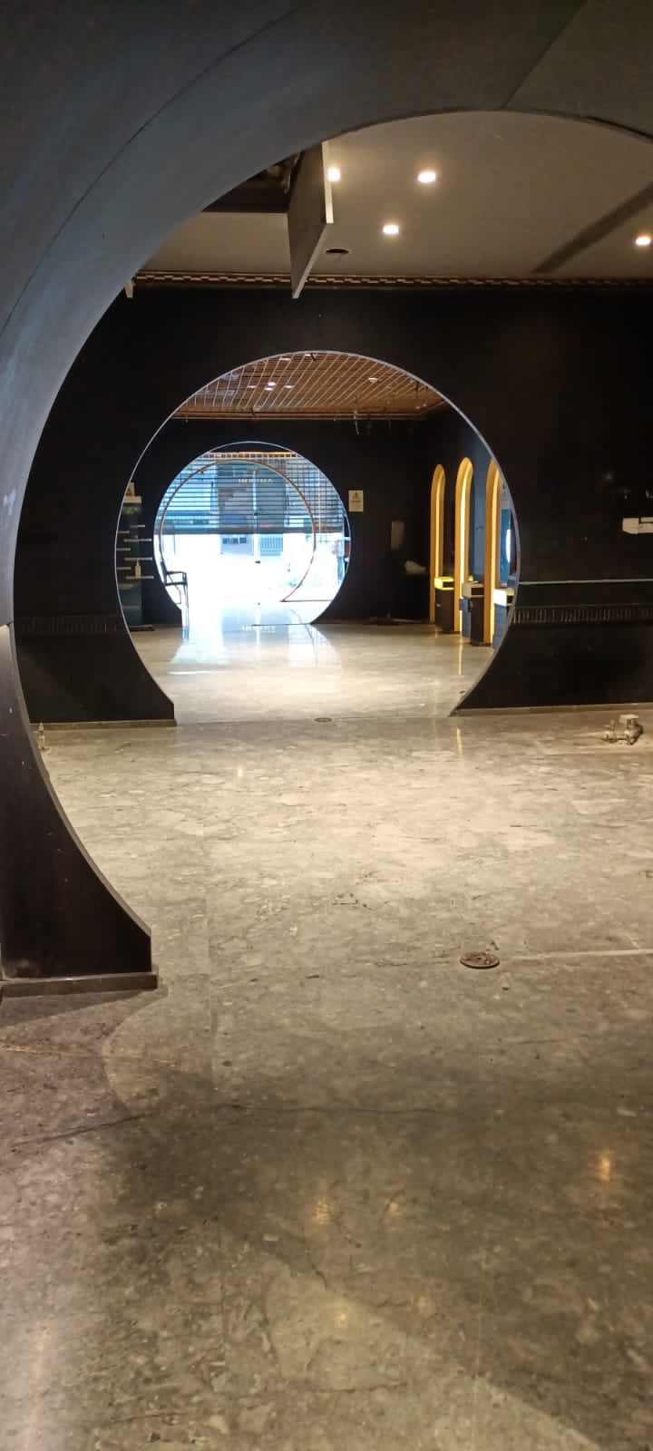 Showroom for Rent in Khar West Mumbai