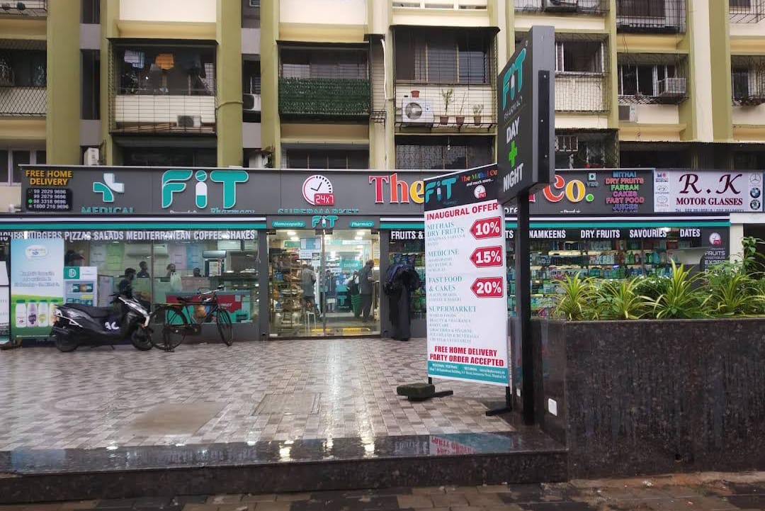 Showroom for Rent in S V Road Mumbai