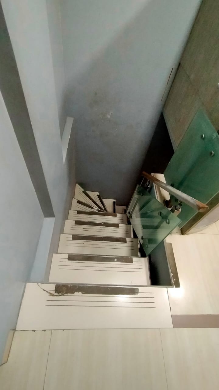 Office for Rent in S V Road Mumbai