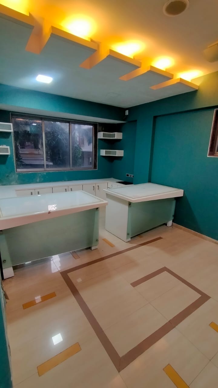 Office for Rent in S V Road Mumbai