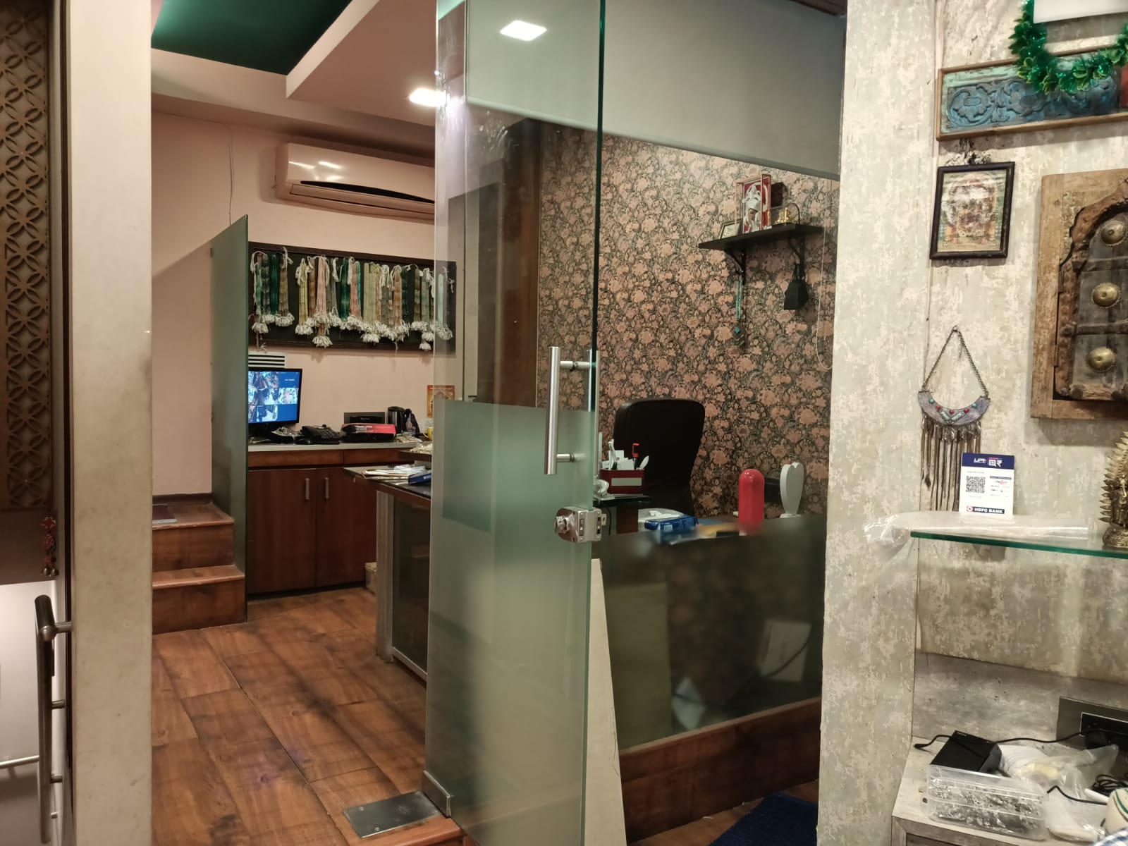 Showroom for Sale in Turner  Road Mumbai