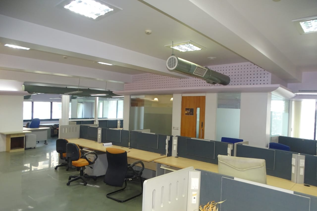 Office for Rent in Link Road Mumbai