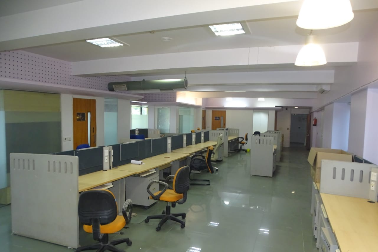 Office for Rent in Link Road Mumbai