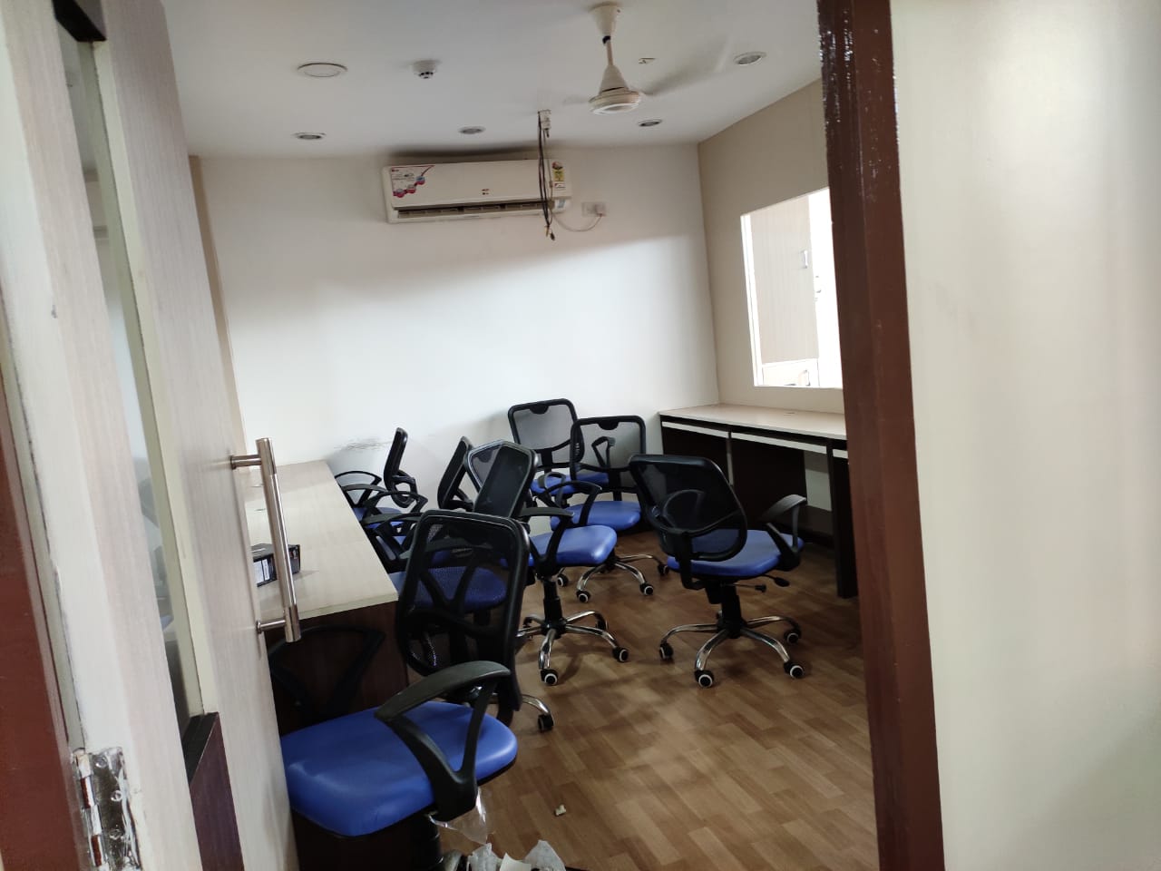 Office for Rent in Dinshaw Vaccha Road Mumbai