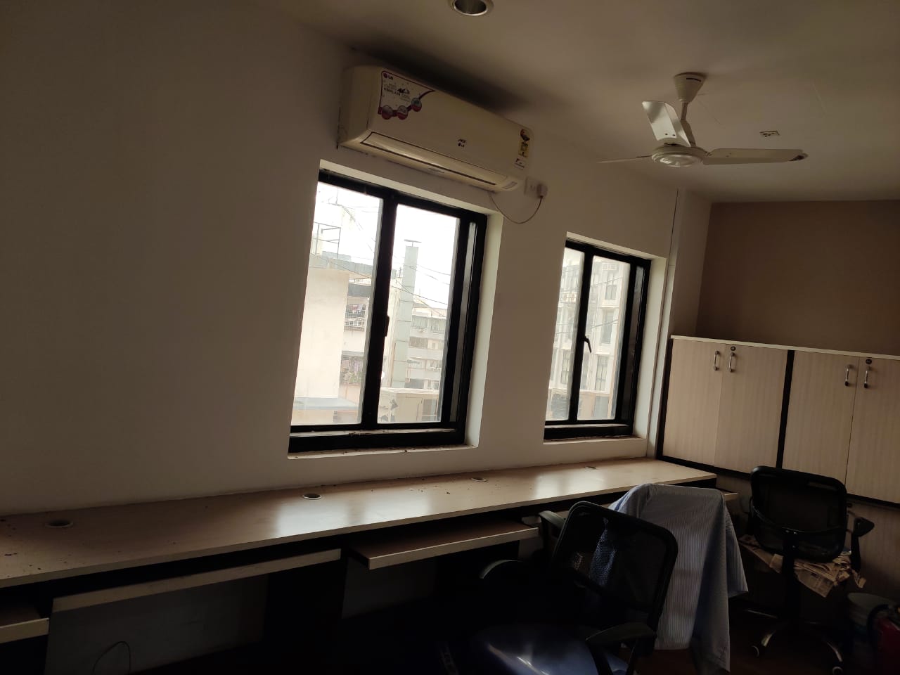 Office for Rent in Dinshaw Vaccha Road Mumbai