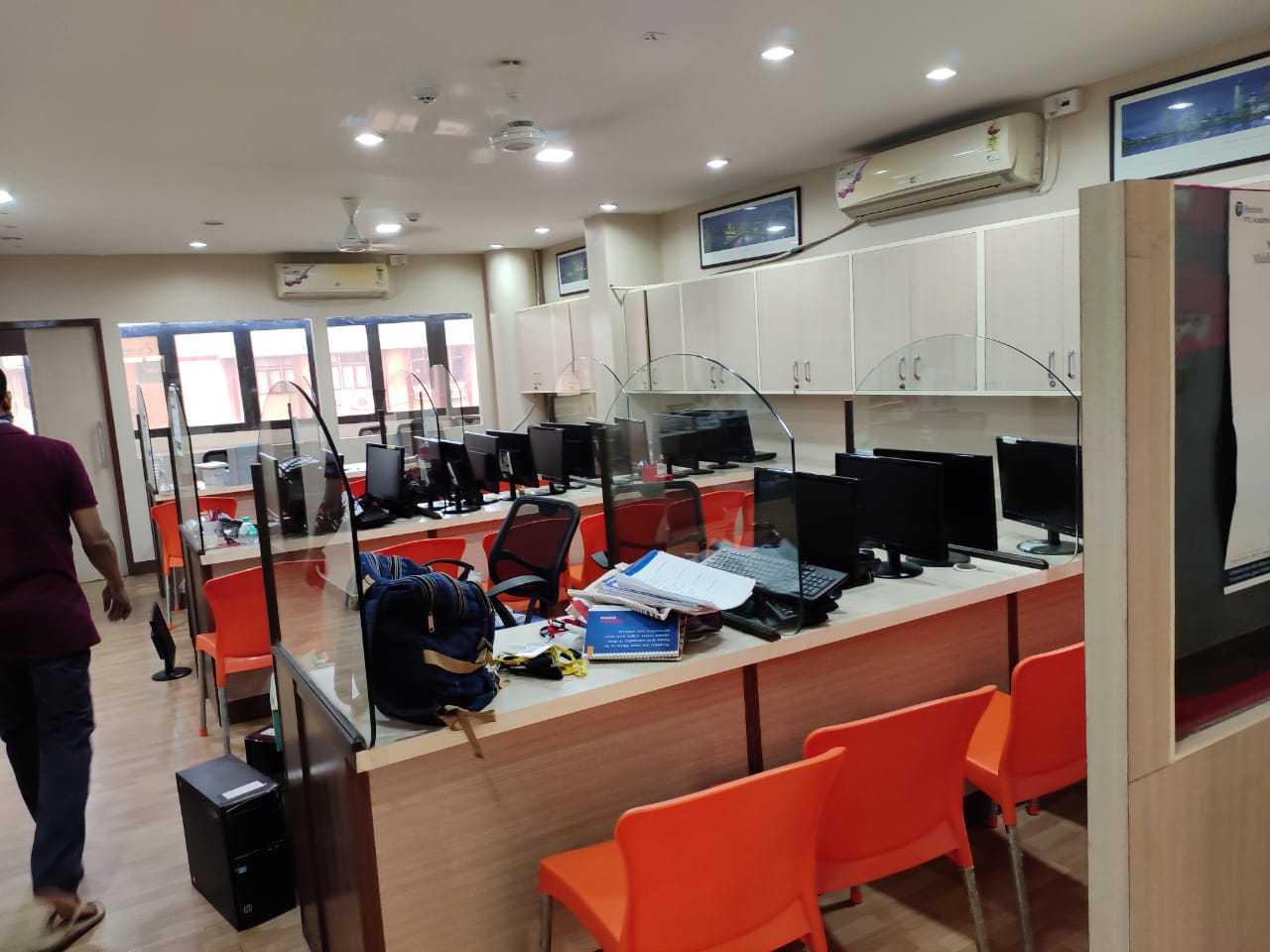 Office for Rent in Dinshaw Vaccha Road Mumbai
