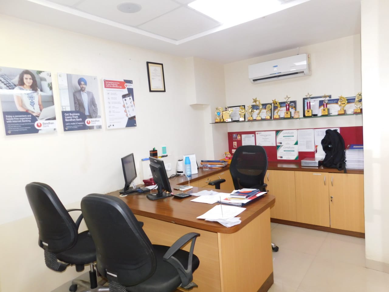 Showroom for Rent in Khar West Mumbai