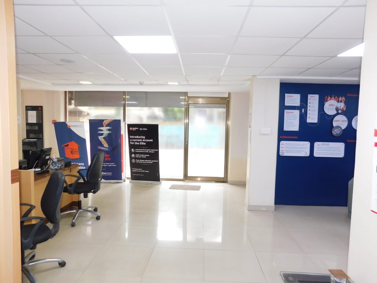 Showroom for Rent in Khar West Mumbai