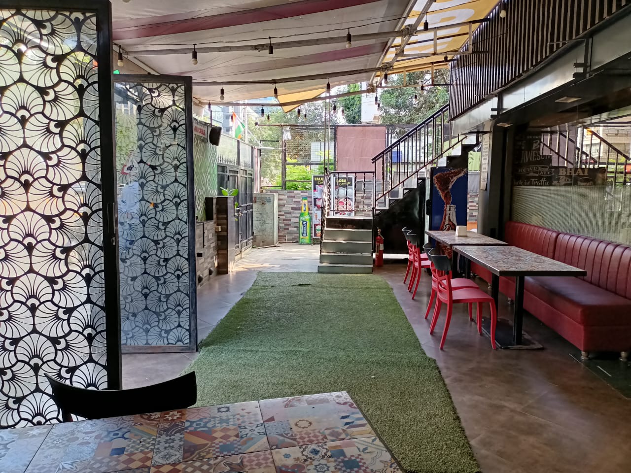 Showroom for Rent in Khar West Mumbai