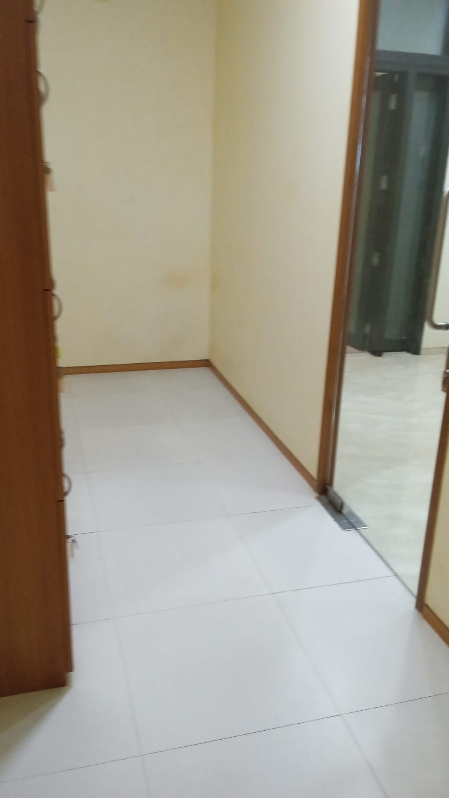 Office for Sale in S B Marg Mumbai