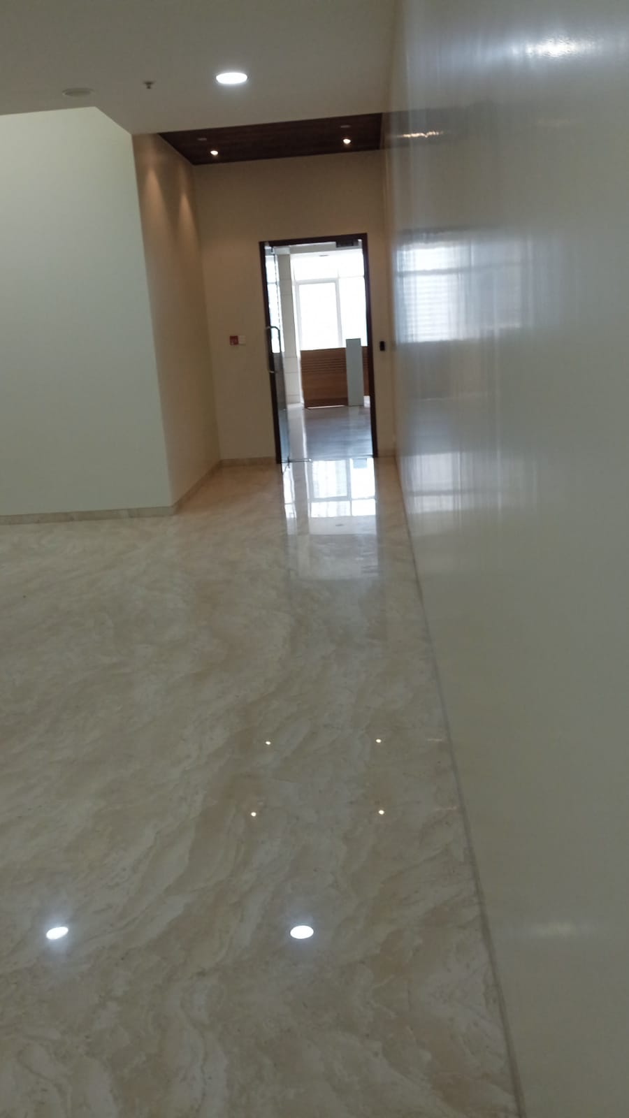 Office for Rent in S B Marg Mumbai