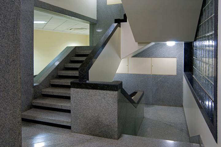 Commercial Building for Sale in Nanabhai Lane Mumbai