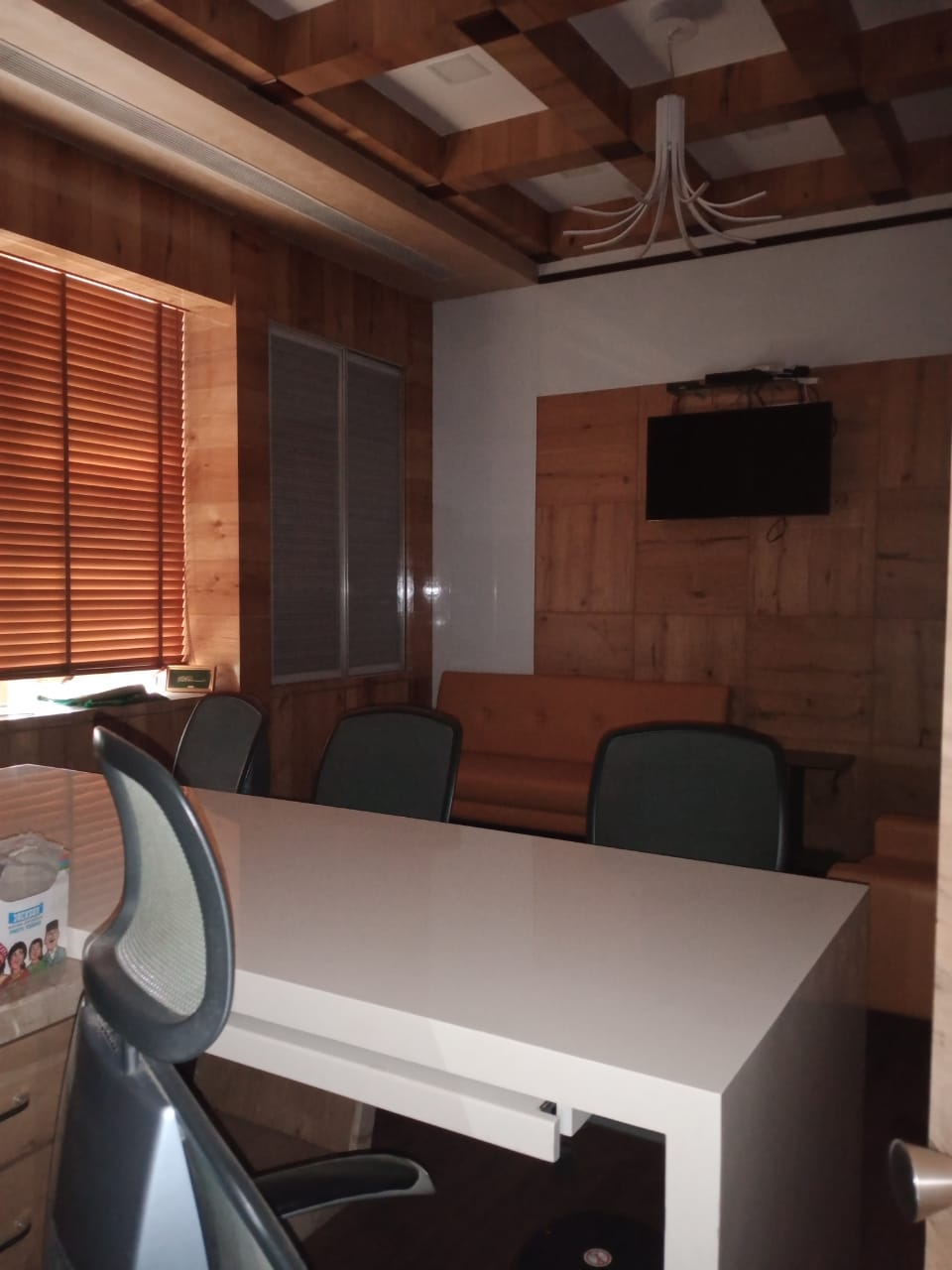 Office for Rent in S V Road Mumbai