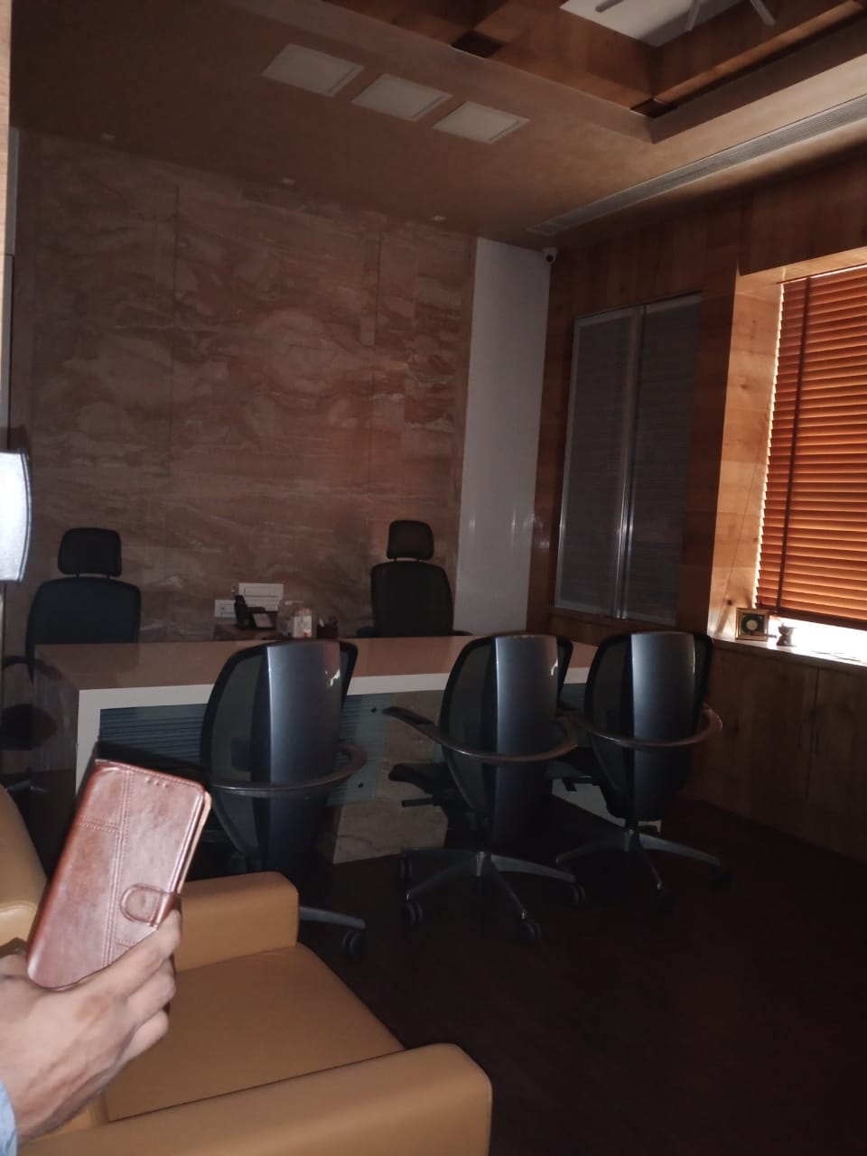 Office for Rent in S V Road Mumbai