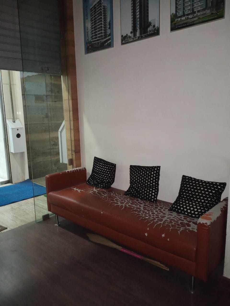 Office for Rent in S V Road Mumbai