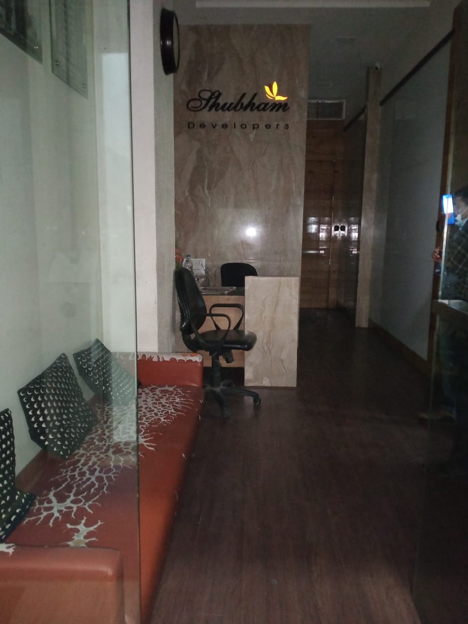 Office for Rent in S V Road Mumbai