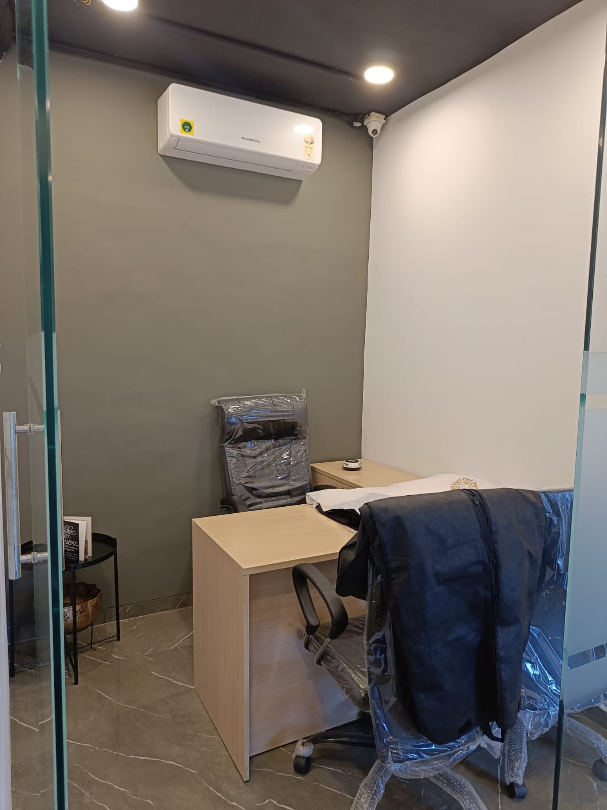 Office for Rent in S V Road Mumbai