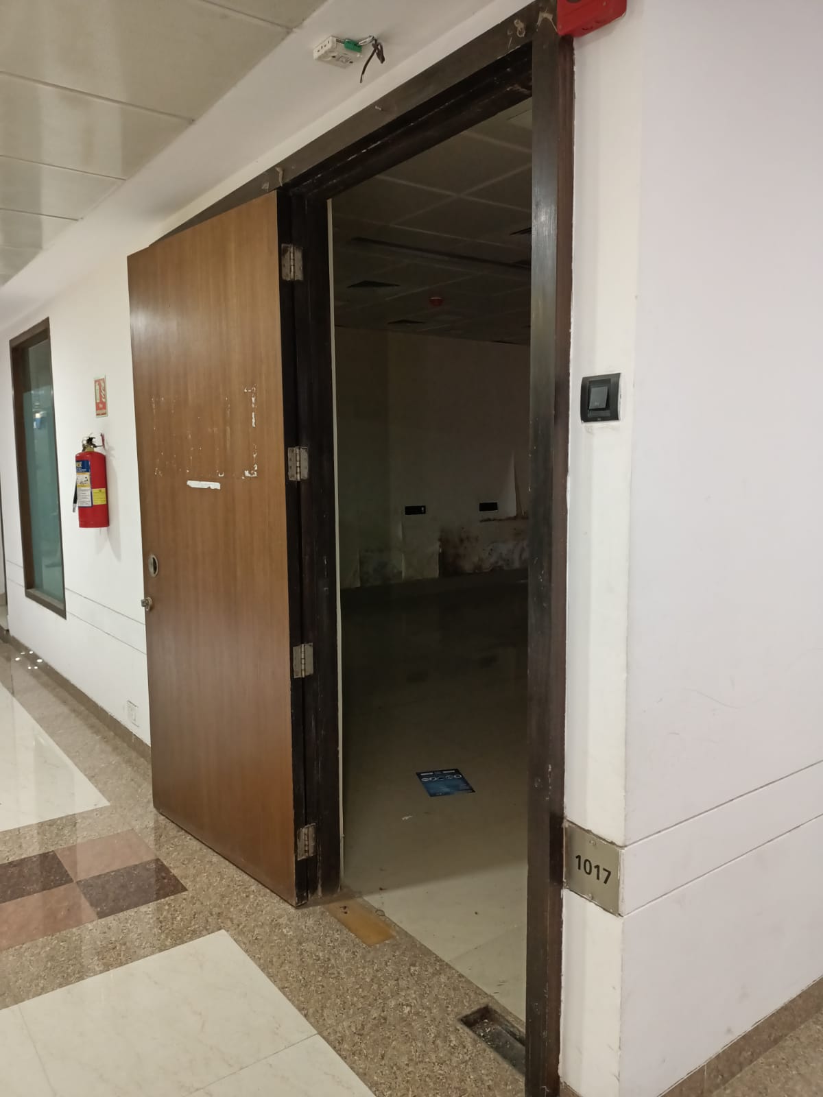 Office for Sale in N S Phadke  Road Mumbai