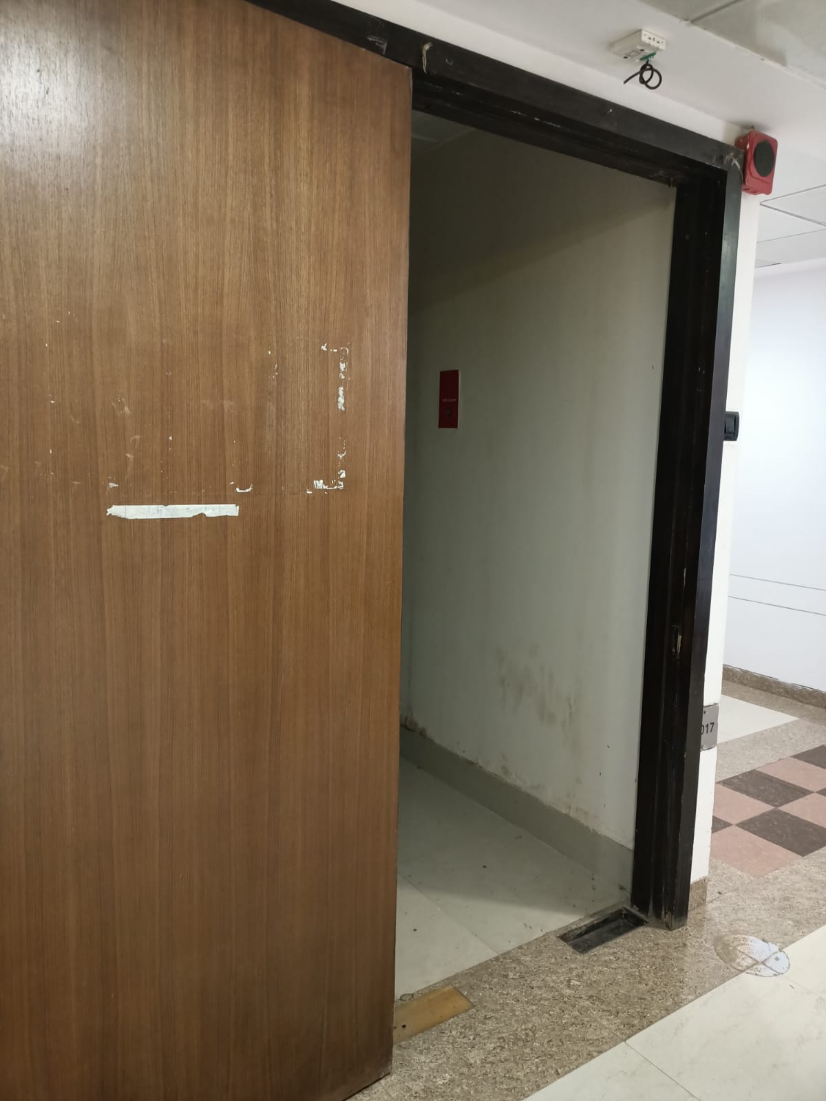 Office for Sale in N S Phadke  Road Mumbai