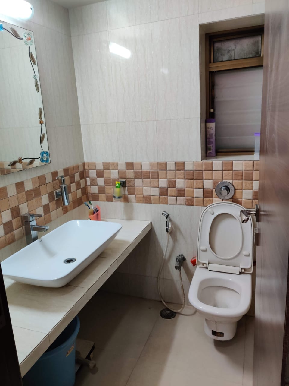 Commercial Flat for Sale in Nana Chowk Pune