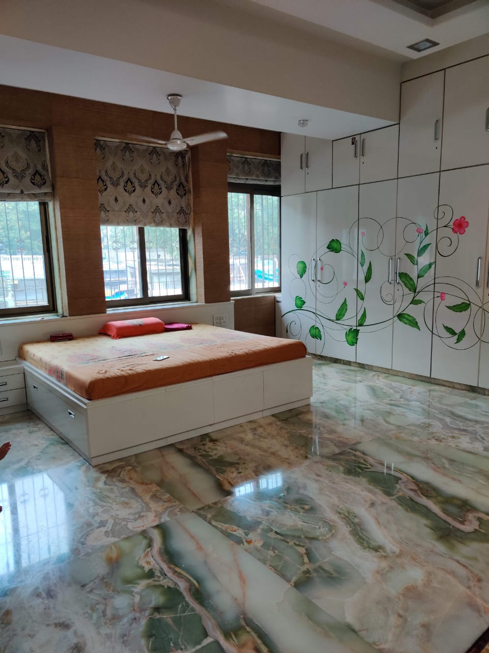 Commercial Flat for Sale in Nana Chowk Pune