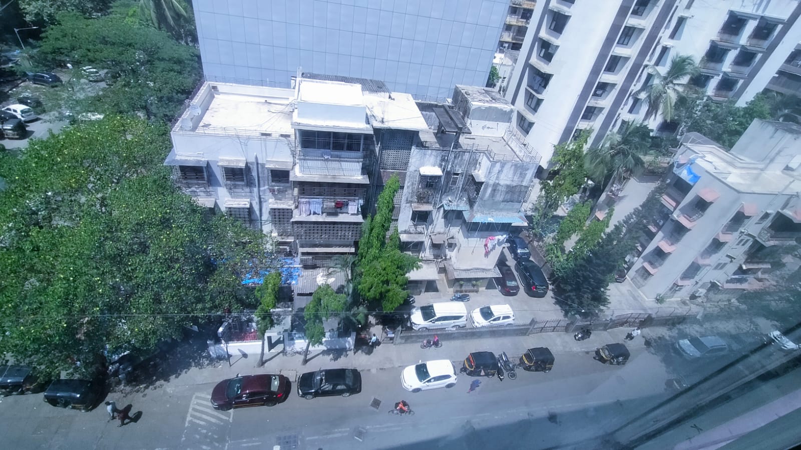 Office for Sale in Off Linking Road Mumbai