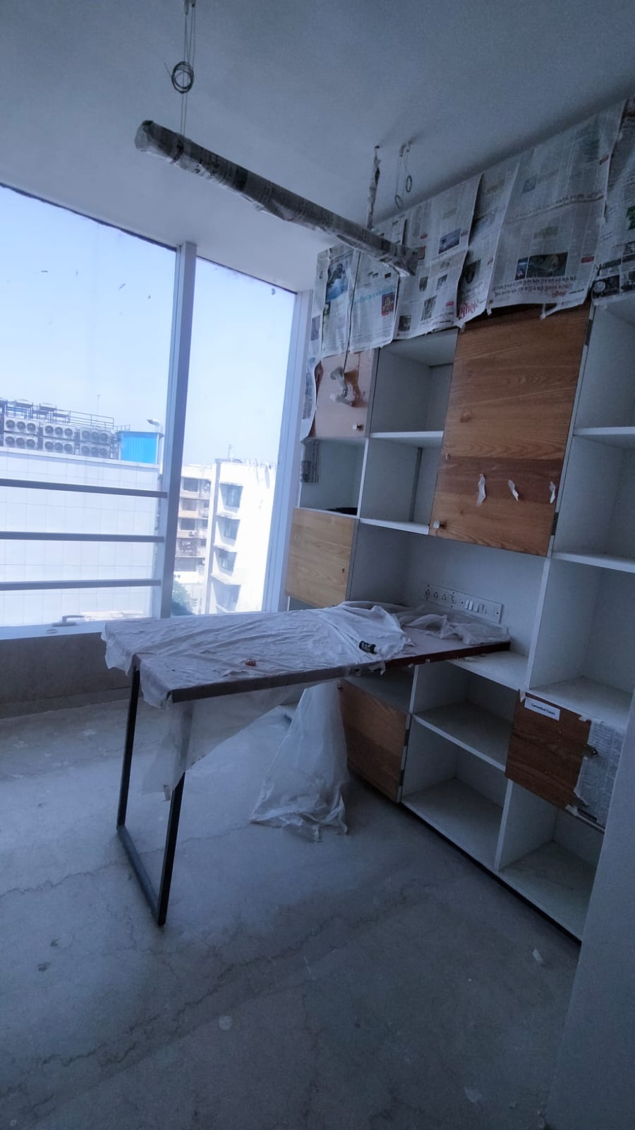 Office for Sale in Off Linking Road Mumbai