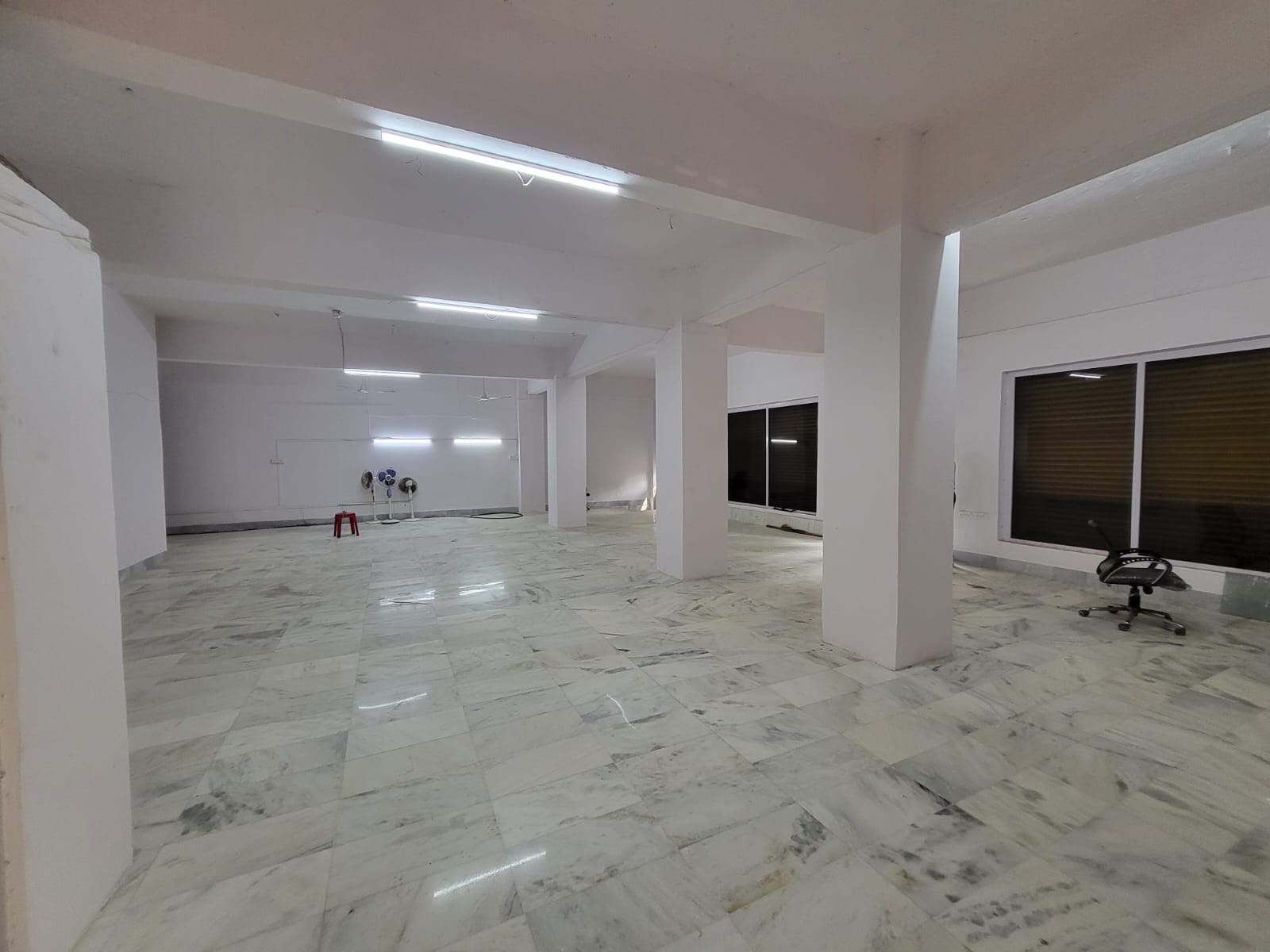 Showroom for Rent in Jamnalal Bajaj Marg Mumbai