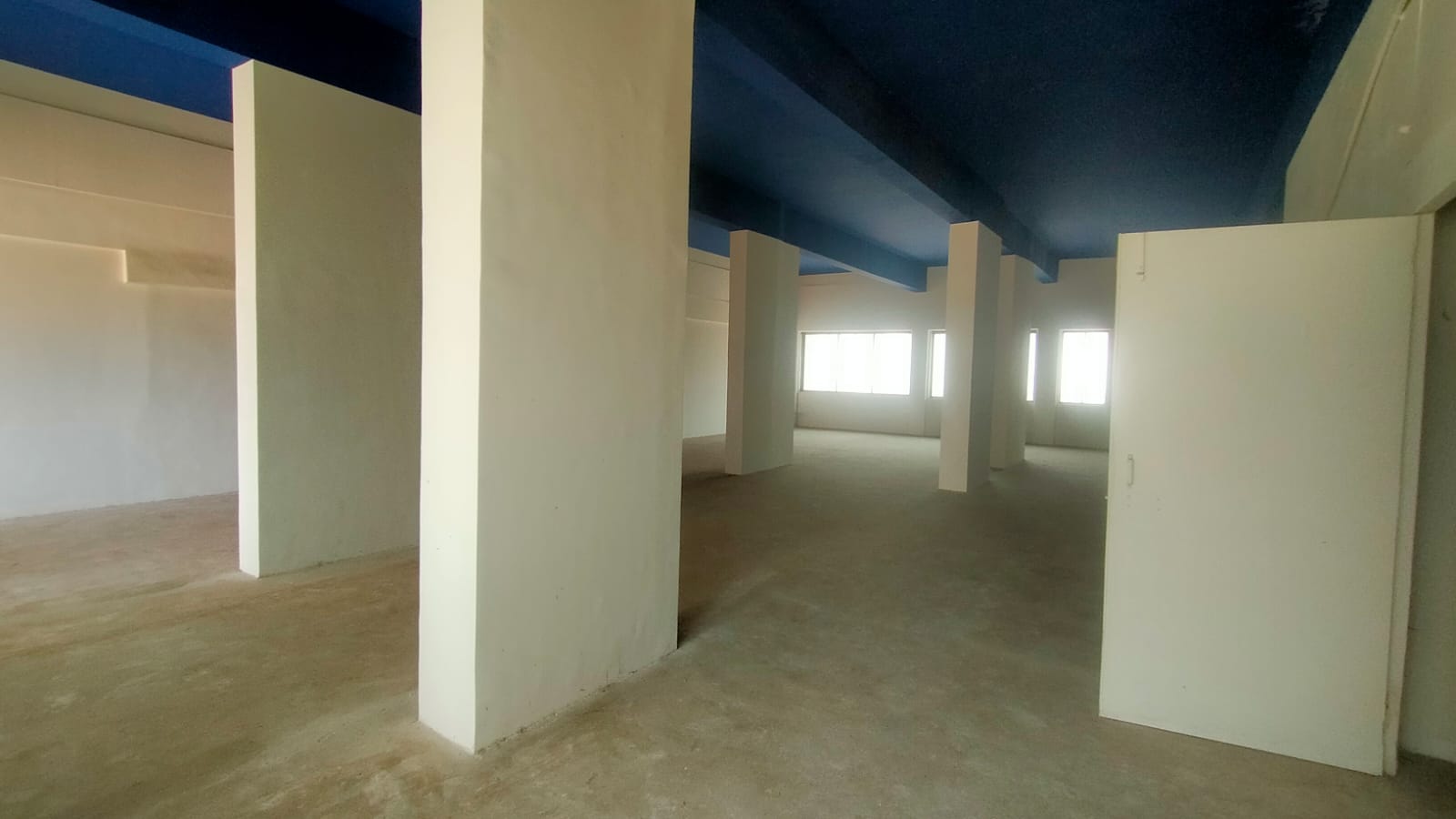 Office for Sale in 4 Bungalows Mumbai