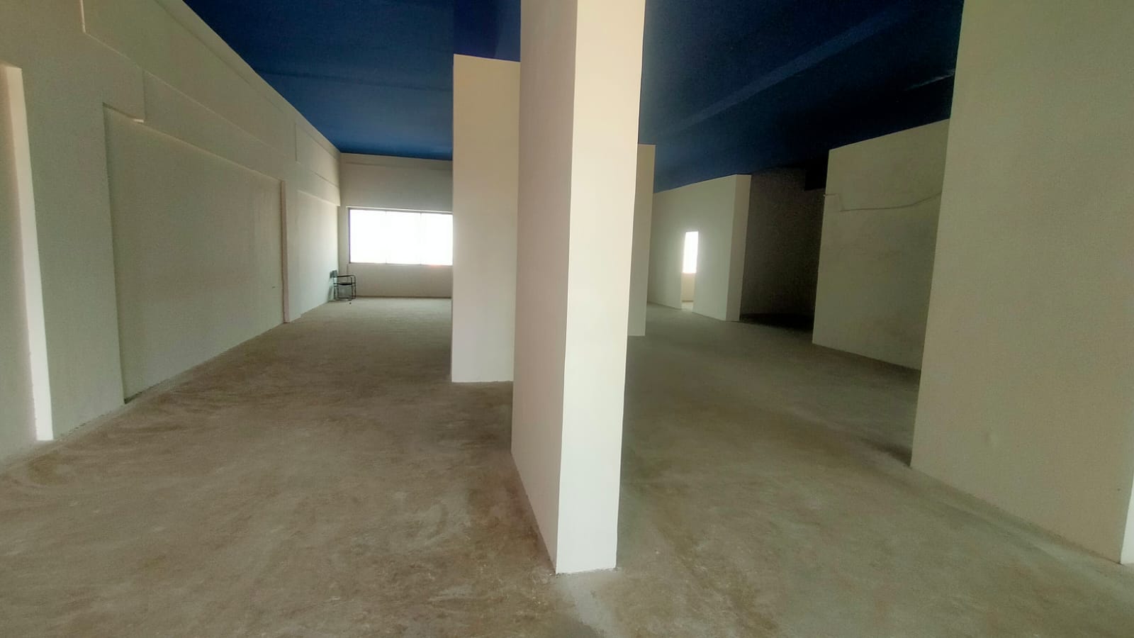 Office for Sale in 4 Bungalows Mumbai