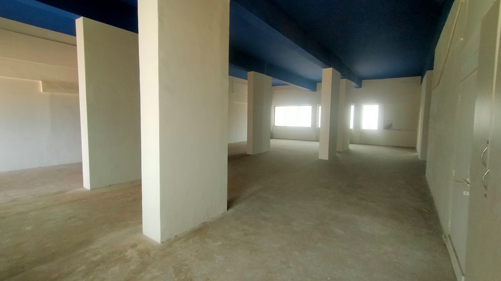 Office for Sale in 4 Bungalows Mumbai