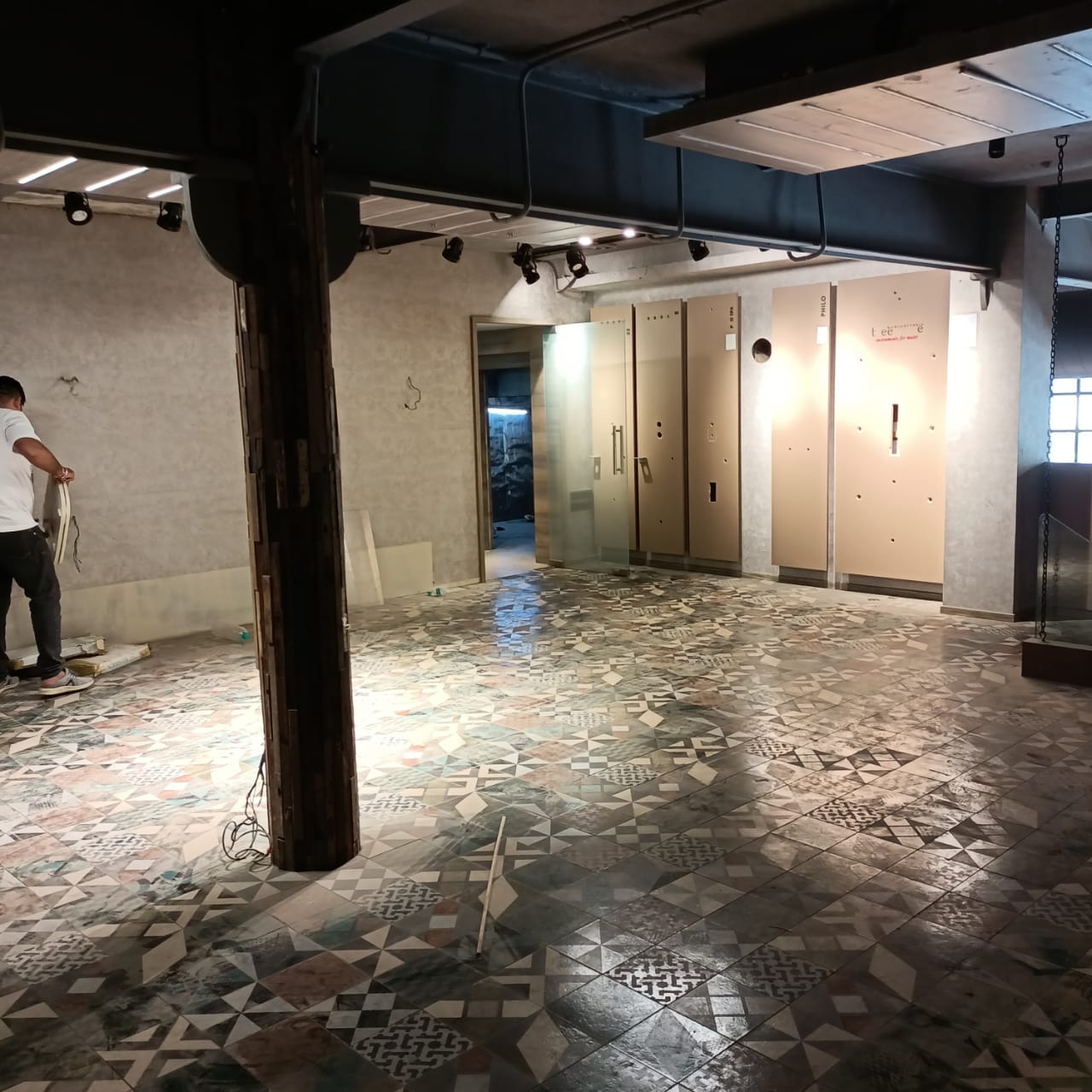 Office for Rent in Senapati Bapat  Marg Mumbai