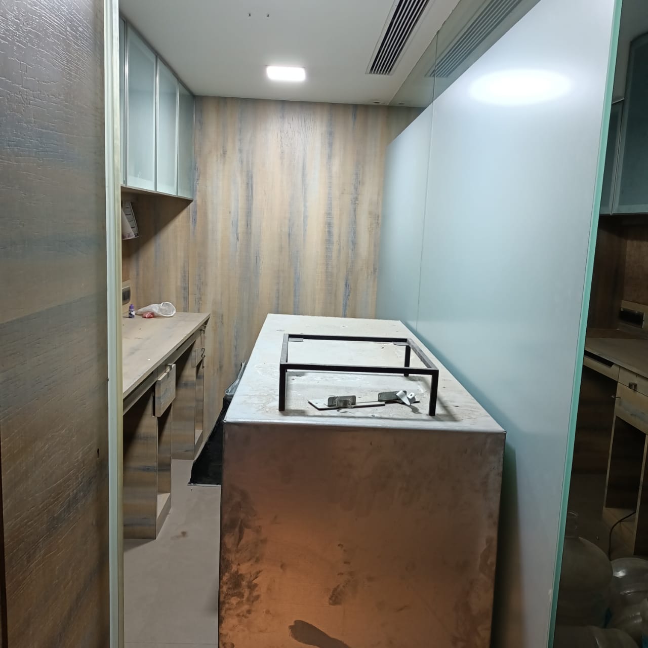 Office for Rent in Senapati Bapat  Marg Mumbai