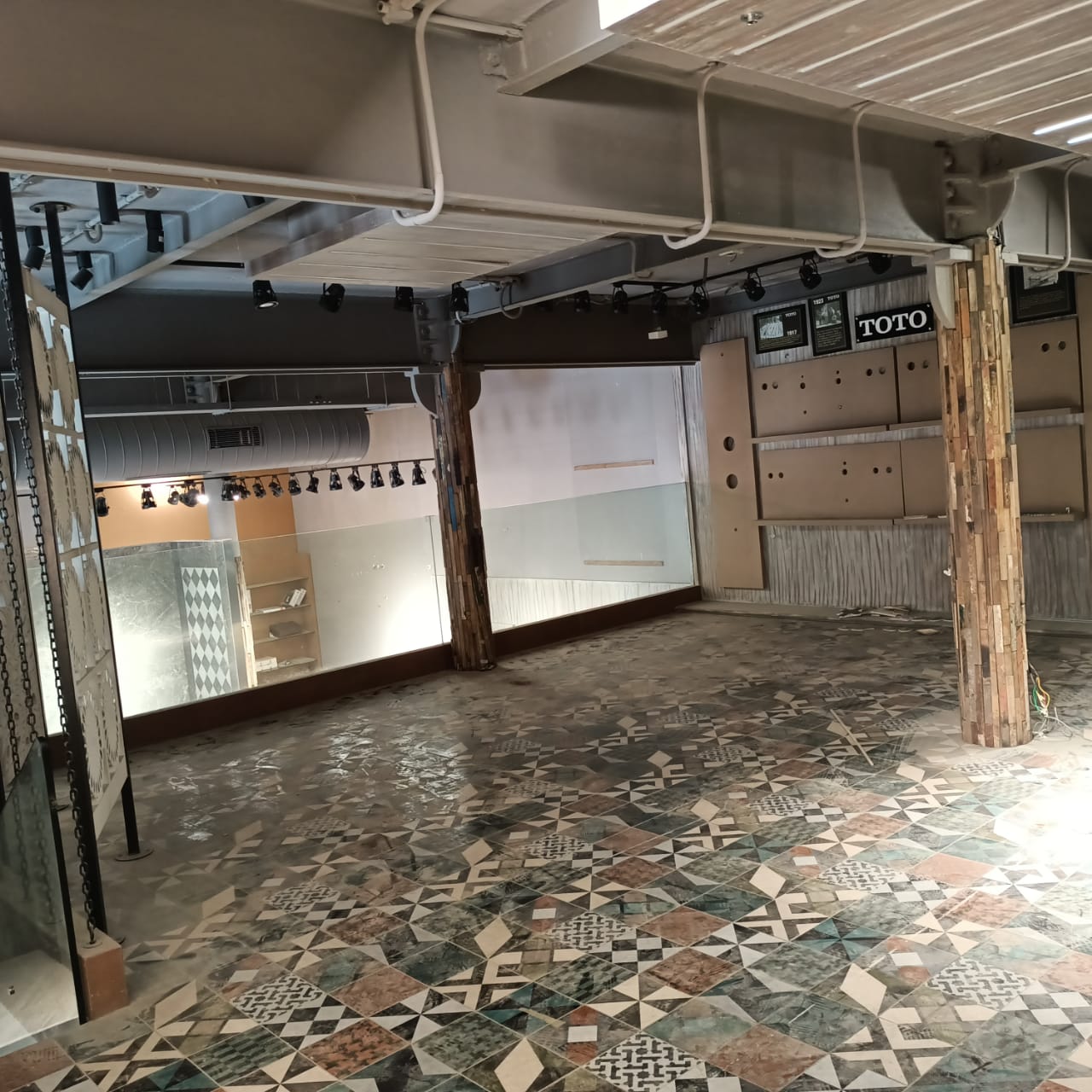 Office for Rent in Senapati Bapat  Marg Mumbai
