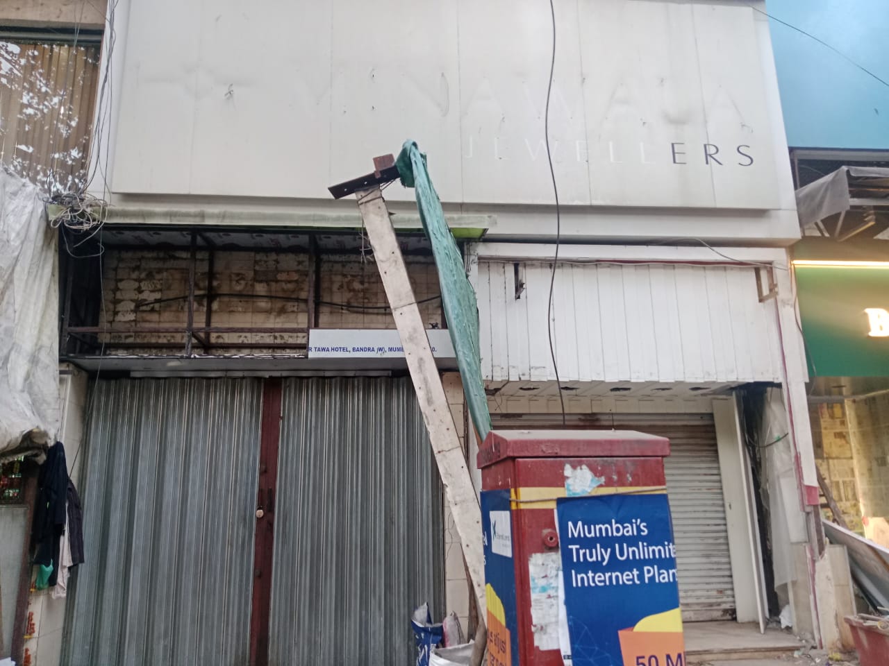 Showroom for Rent in Bandra West Mumbai
