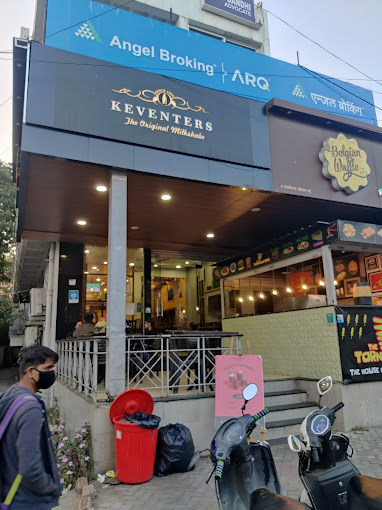 Showroom for Rent in Dharampeth Nagpur