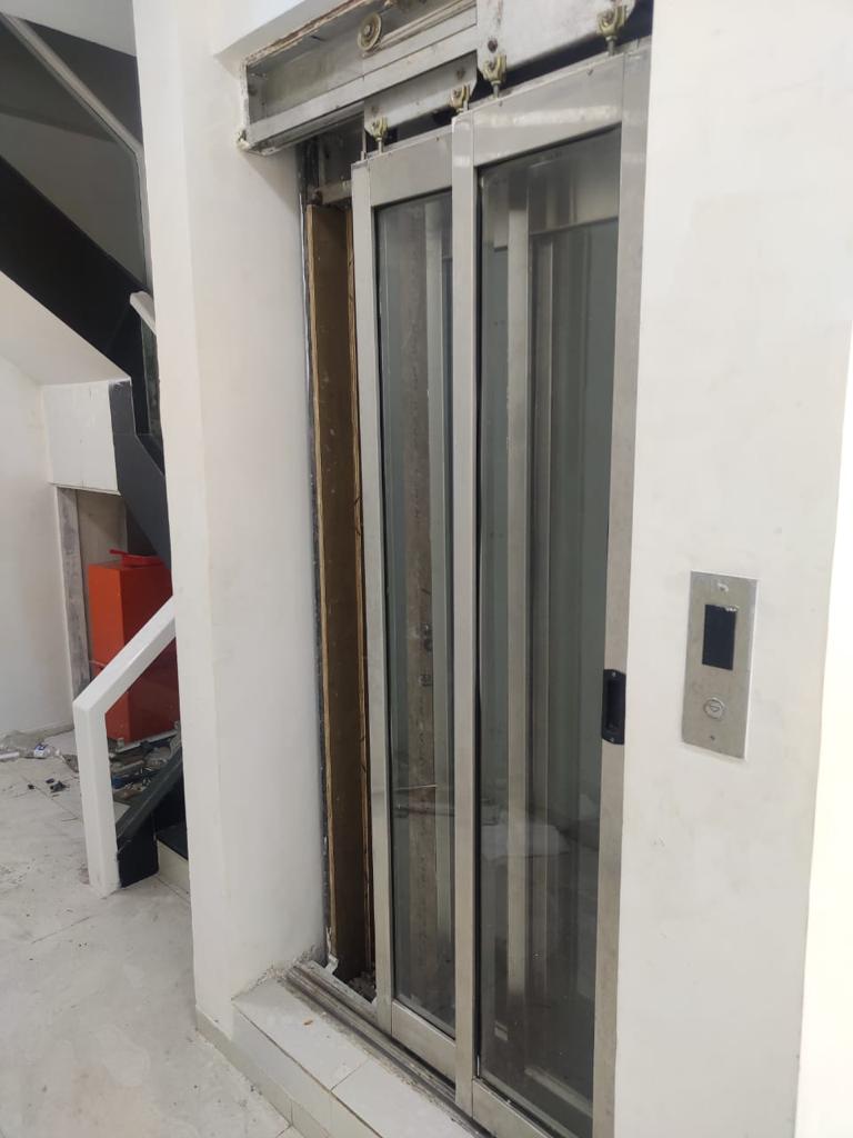 Showroom for Rent in 15 Road Mumbai