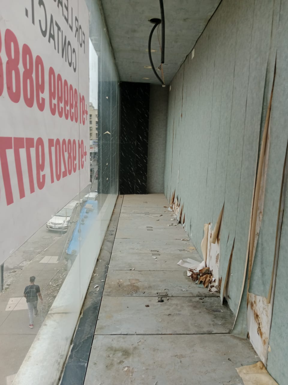 Showroom for Sale in S V Road Mumbai