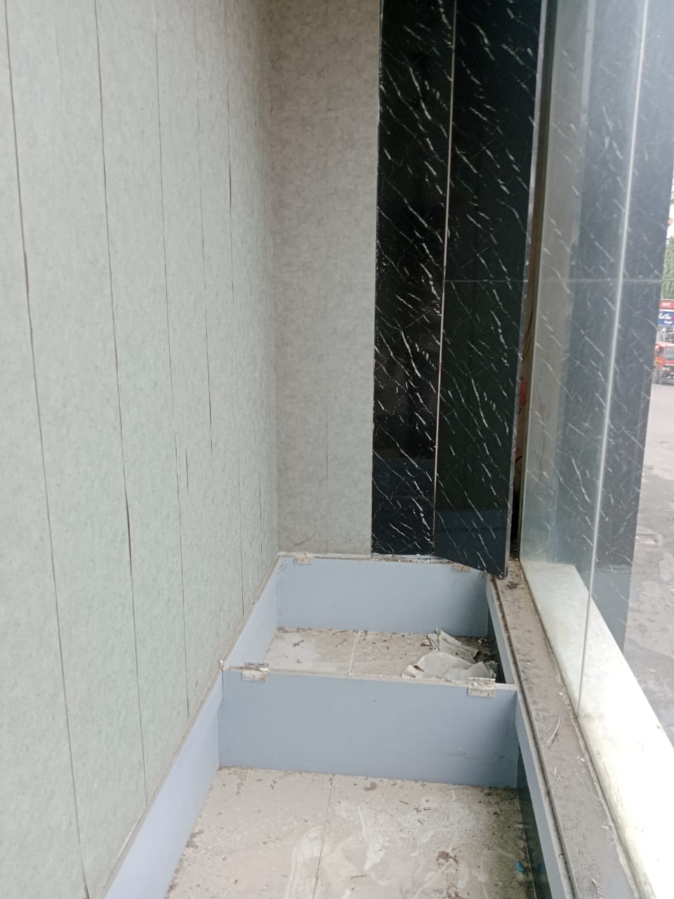 Showroom for Sale in S V Road Mumbai